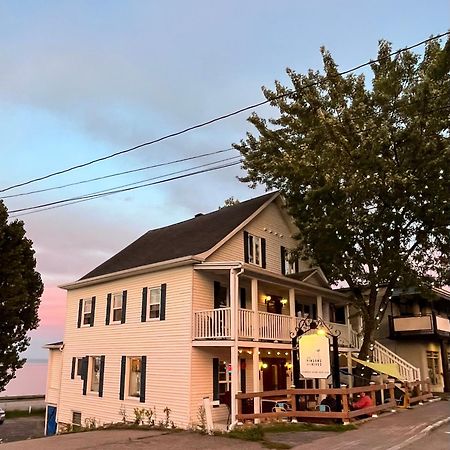 Les Pinsons Des Rives Bed & Breakfast La Malbaie Exterior photo