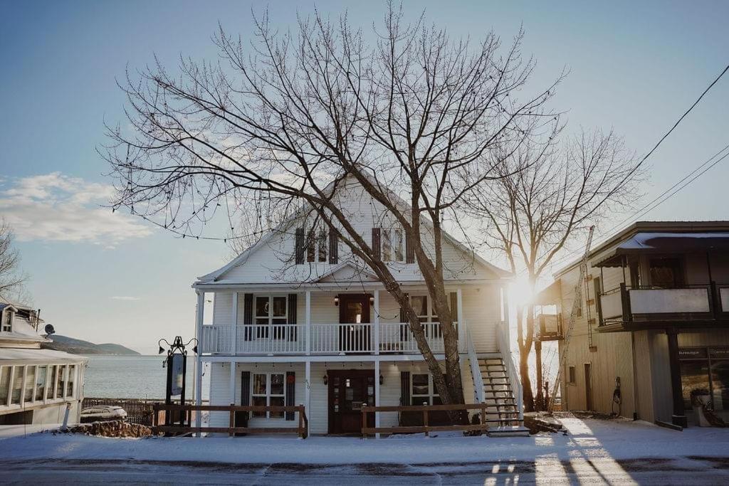 Les Pinsons Des Rives Bed & Breakfast La Malbaie Exterior photo