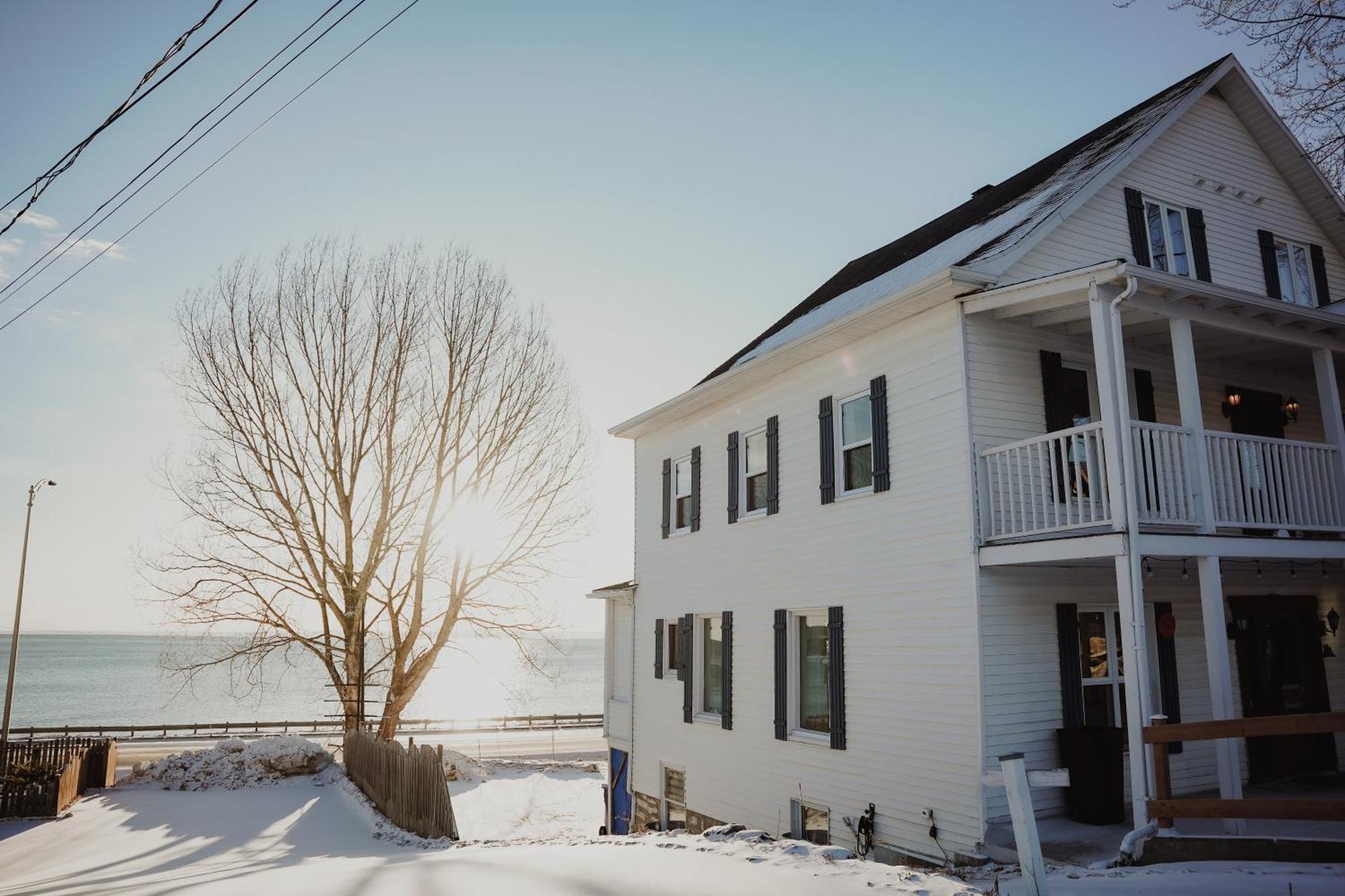Les Pinsons Des Rives Bed & Breakfast La Malbaie Exterior photo