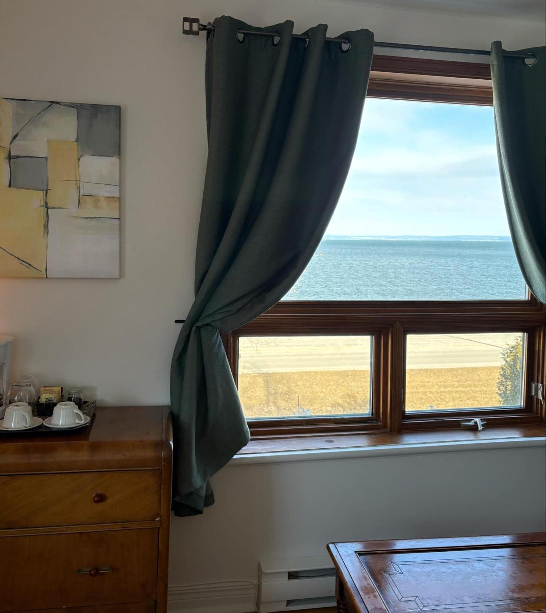 Les Pinsons Des Rives Bed & Breakfast La Malbaie Exterior photo